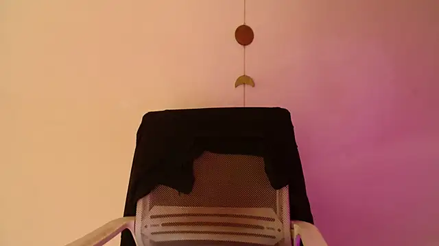 Snapshot of brdot_ chatting on 12/20/25, 05:42 brdot online show from 12/20/25, 05:42