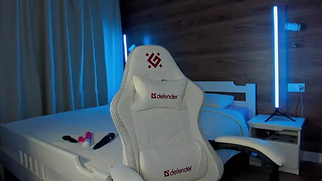 Snapshot of Elizabeth_Hottie_ chatting on 02/22/26, 12:23 Elizabeth Hottie online show from 02/22/26, 12:23