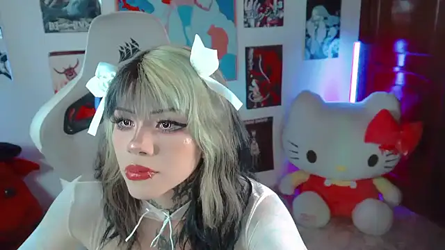 Snapshot of Deadly_Doll chatting on 10/26/25, 08:26 Deadly Doll online show from 10/26/25, 08:26