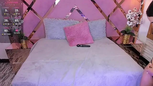 SHANONCLARK online show from 02/06/25, 07:07