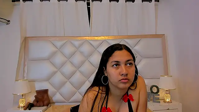 brittany069 online show from 09/22/25, 04:31