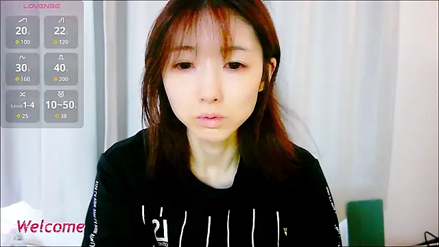 Snapshot of Love_me_Eri_ chatting on 09/29/25, 10:58 Love me Eri  online show from 09/29/25, 10:58