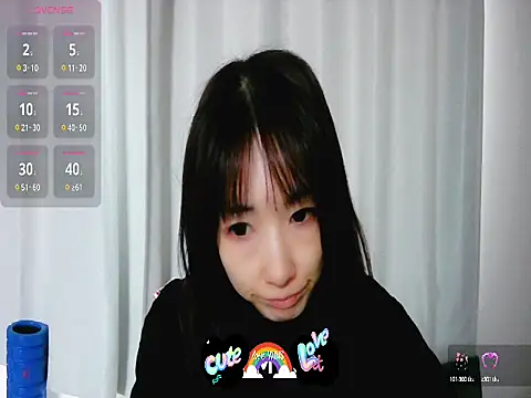 Snapshot of Love_me_Eri_ chatting on 10/14/25, 12:00 Love me Eri  online show from 10/14/25, 12:00