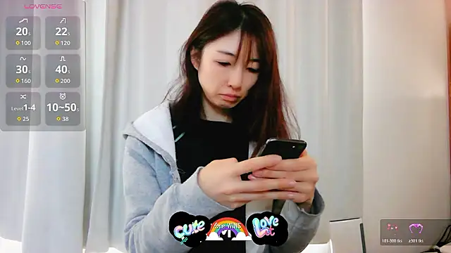 Love me Eri  online show from 11/19/25, 11:27