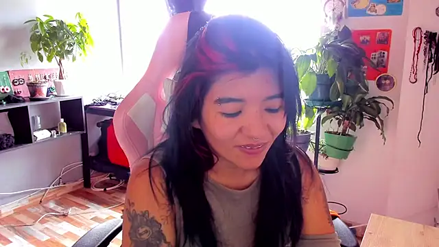 Snapshot of annie_walker6 chatting on 01/15/26, 06:33 annie walker6 online show from 01/15/26, 06:33