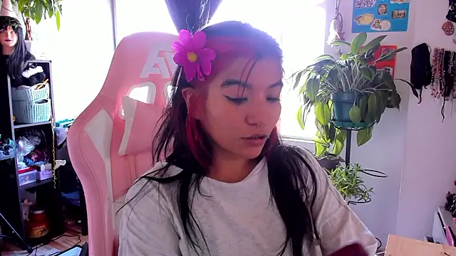 Snapshot of annie_walker6 chatting on 03/13/26, 07:53 annie walker6 online show from 03/13/26, 07:53