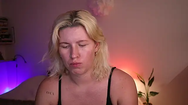 moonamii online show from 01/27/25, 07:13