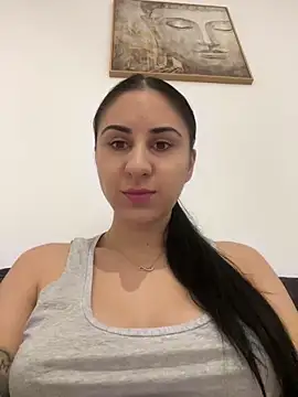 Snapshot of JenniferEdith chatting on 12/06/24, 10:27 JenniferEdith online show from 12/06/24, 10:27