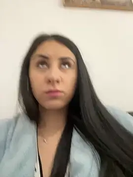 Snapshot of JenniferEdith chatting on 12/13/24, 09:24 JenniferEdith online show from 12/13/24, 09:24