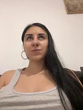 Snapshot of JenniferEdith chatting on 12/28/24, 02:21 JenniferEdith online show from 12/28/24, 02:21