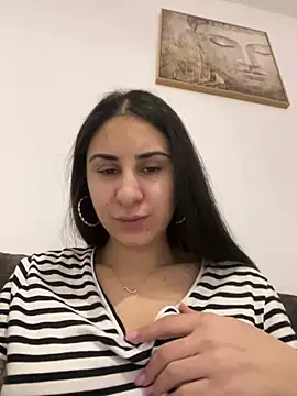 Snapshot of JenniferEdith chatting on 01/12/25, 03:03 JenniferEdith online show from 01/12/25, 03:03