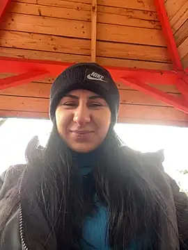 Snapshot of JenniferEdith chatting on 02/05/25, 10:51 JenniferEdith online show from 02/05/25, 10:51