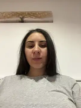 Snapshot of JenniferEdith chatting on 02/06/25, 11:21 JenniferEdith online show from 02/06/25, 11:21