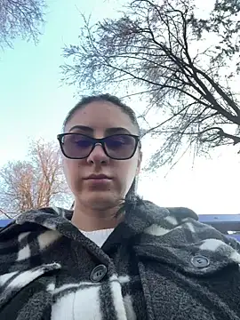 Snapshot of JenniferEdith chatting on 03/04/25, 02:53 JenniferEdith online show from 03/04/25, 02:53