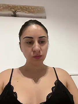 Snapshot of JenniferEdith chatting on 03/10/25, 02:48 JenniferEdith online show from 03/10/25, 02:48