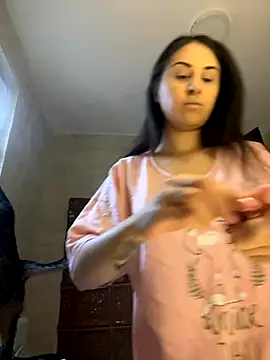 Snapshot of JenniferEdith chatting on 09/12/25, 05:40 JenniferEdith online show from 09/12/25, 05:40