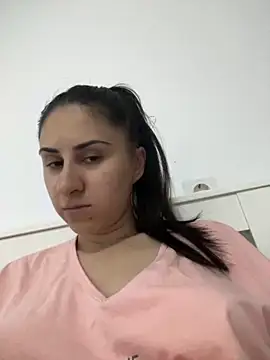 Snapshot of JenniferEdith chatting on 09/15/25, 04:51 JenniferEdith online show from 09/15/25, 04:51