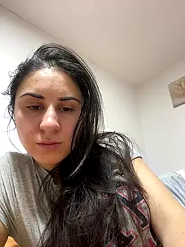 Snapshot of JenniferEdith chatting on 12/18/25, 07:09 JenniferEdith online show from 12/18/25, 07:09