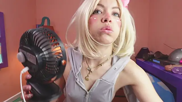 miss canndy online show from 06/01/26, 06:09