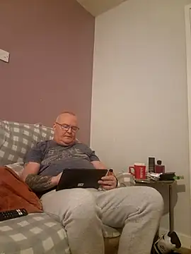 FriendlyDave online show from 02/16/25, 10:54