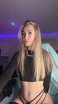 Good  Girl  online show from 10/24/25, 02:57