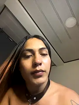 jesica  simpson online show from 09/22/25, 04:03