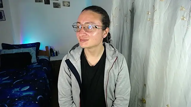 Snapshot of monkeywillwhite chatting on 02/13/26, 03:13 monkeywillwhite online show from 02/13/26, 03:13