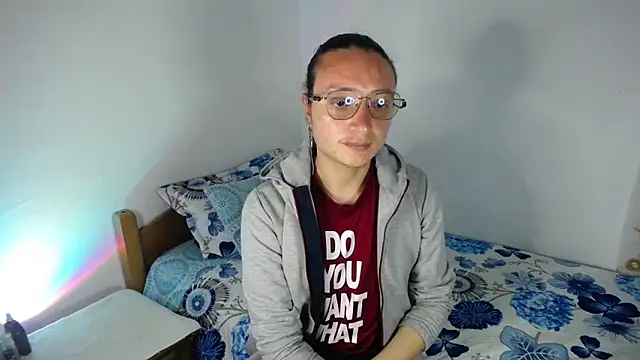 Snapshot of monkeywillwhite chatting on 03/04/26, 03:34 monkeywillwhite online show from 03/04/26, 03:34