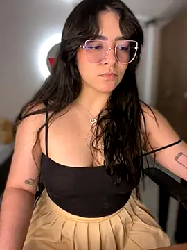 Snapshot of Lia_flowers chatting on 11/27/25, 12:24 Lia flowers online show from 11/27/25, 12:24