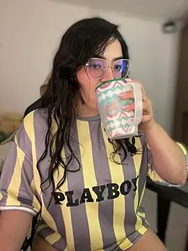 Snapshot of Lia_flowers chatting on 02/11/26, 11:10 Lia flowers online show from 02/11/26, 11:10