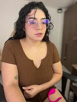 Snapshot of Lia_flowers chatting on 03/02/26, 10:05 Lia flowers online show from 03/02/26, 10:05