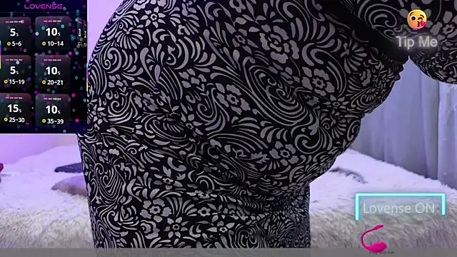 Mariana collins99 online show from 11/26/25, 07:20