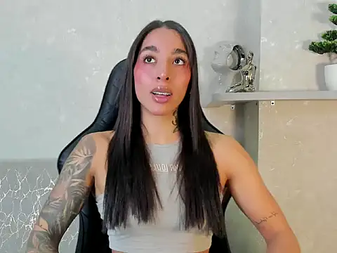 Snapshot of KAYLA_BATISTA chatting on 07/29/26, 12:09 KAYLA BATISTA online show from 07/29/26, 12:09