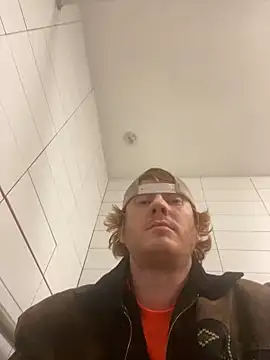 Snapshot of hottestcouplevaa chatting on 12/03/24, 03:52 hottestcouplevaa online show from 12/03/24, 03:52