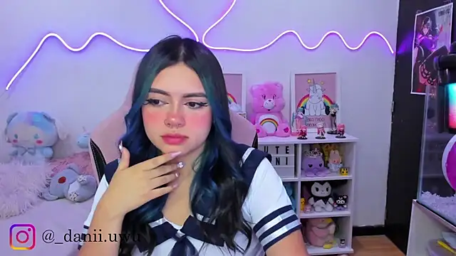 CuteDani  online show from 09/11/25, 09:53