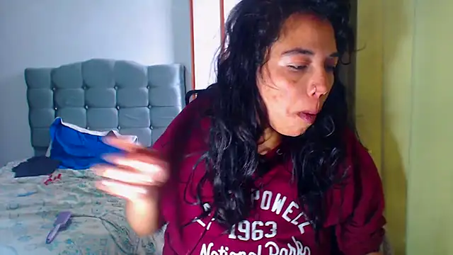 Snapshot of AmaraRoberts420 chatting on 01/11/26, 05:18 AmaraRoberts420 online show from 01/11/26, 05:18