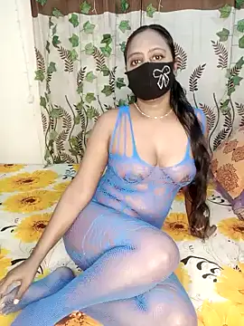 Snapshot of esita_1212 chatting on 01/25/25, 01:19 esita 1212 online show from 01/25/25, 01:19