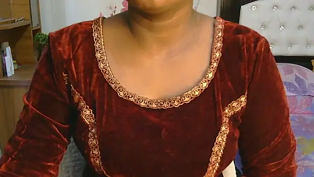 Snapshot of esita_1212 chatting on 01/10/26, 04:03 esita 1212 online show from 01/10/26, 04:03