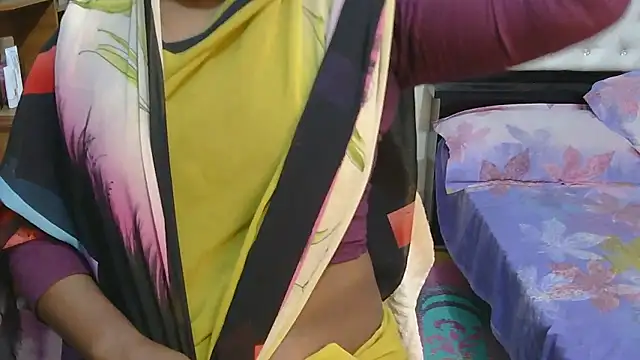 Snapshot of esita_1212 chatting on 01/12/26, 03:01 esita 1212 online show from 01/12/26, 03:01