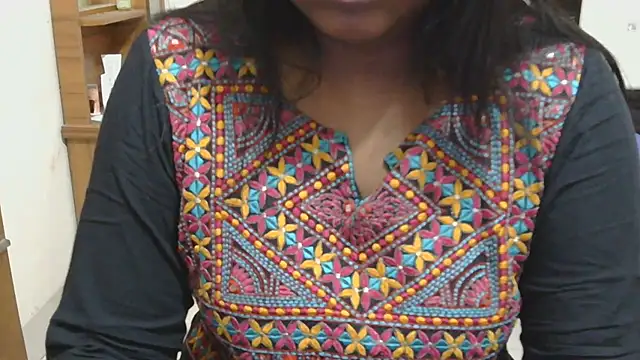 Snapshot of esita_1212 chatting on 03/13/26, 01:34 esita 1212 online show from 03/13/26, 01:34