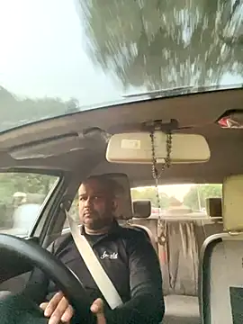 Dick 6inches online show from 09/10/25, 01:11