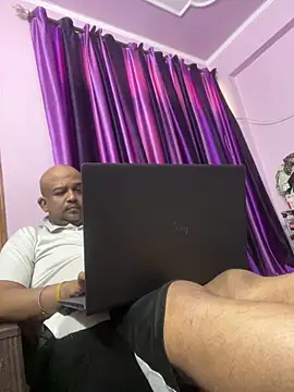 Dick 6inches online show from 10/14/25, 01:39