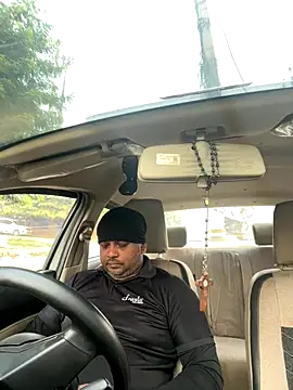 Dick 6inches online show from 10/27/25, 02:04