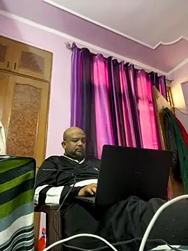 Dick 6inches online show from 11/29/25, 04:26