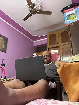 Dick 6inches online show from 06/07/26, 07:12