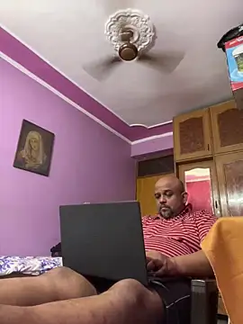 Dick 6inches online show from 06/18/26, 09:14