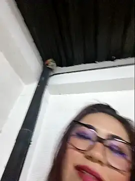 silvia lane online show from 11/06/25, 03:51