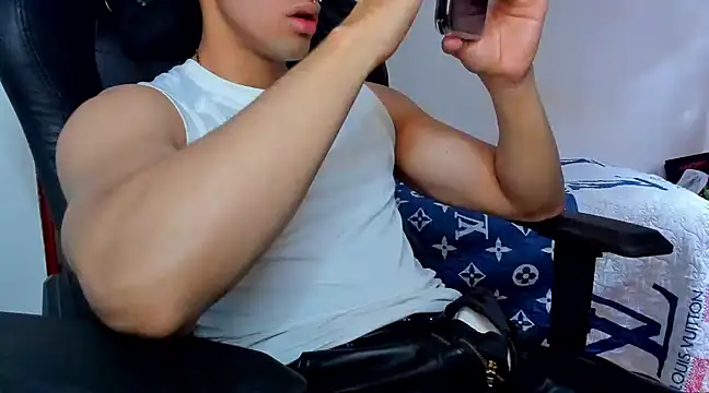 Tommy Bred online show from 02/07/25, 05:40