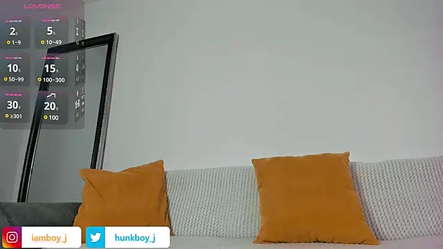 Snapshot of FitnessMaleModel chatting on 01/24/25, 09:05 FitnessMaleModel online show from 01/24/25, 09:05