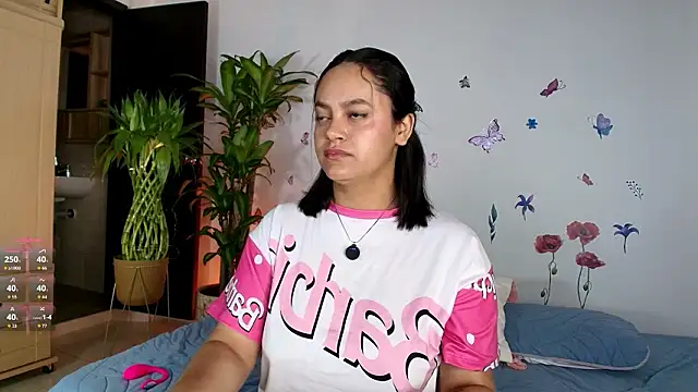 Snapshot of VICTORIABLACK_@xh chatting on 02/04/26, 08:53 VICTORIABLACK xh online show from 02/04/26, 08:53